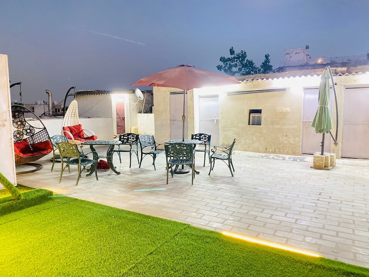  Parking, dlf-queens-court 4 Bedroom 5875 Sq.Ft. Apartment In Greater Kailash ii Delhi 9139834