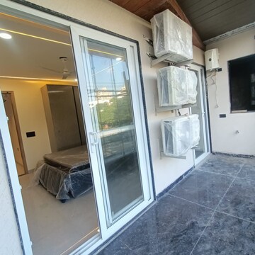 Parking in 1 BHK Builder Floor at Sector 45 – for Rent