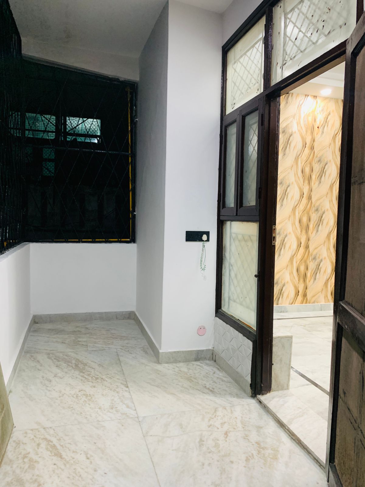 4 BHK + Pooja Room,Servant Room,Study Room,Extra Room Builder Floor For Rent in Green Fields Colony