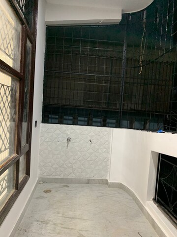 Balcony in 4 BHK Builder Floor at Green Fields Colony – for Rent