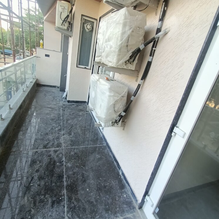 Balcony, sector 45 1 Bedroom 730 Sq.Ft. Builder Floor In Sector 45 Gurgaon 9139918