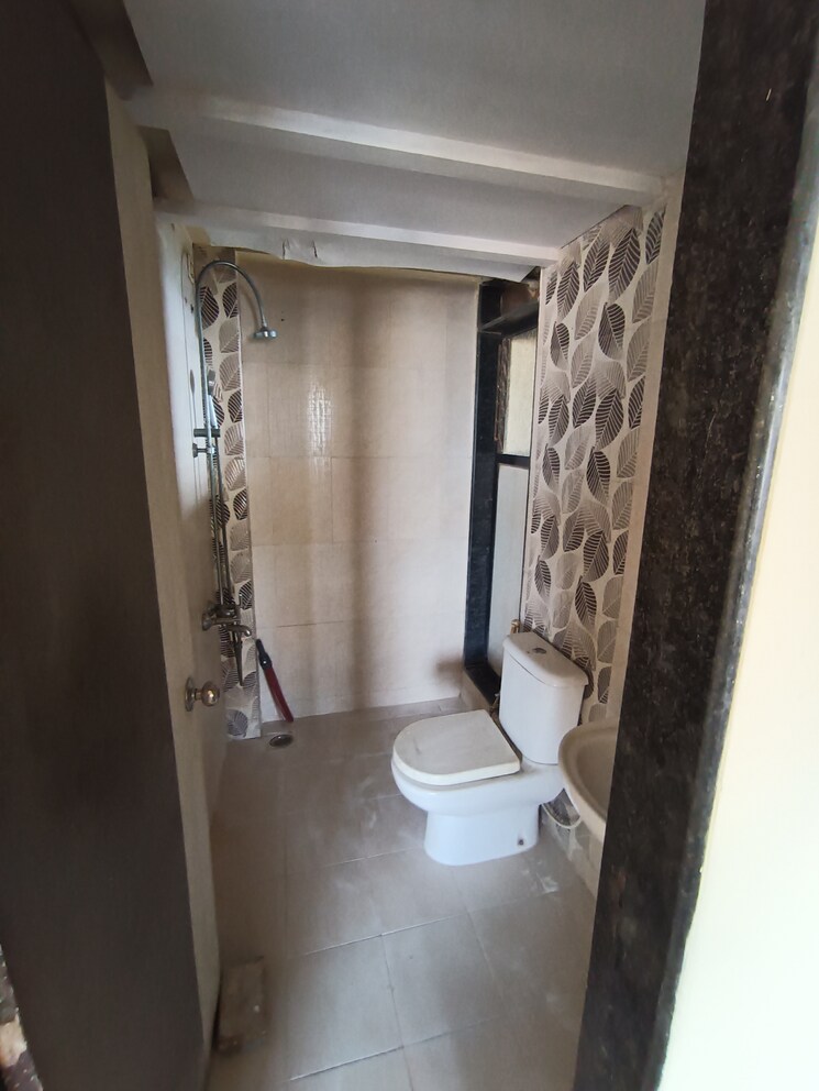 Bathroom, ajmera-yogi-dham-phase-iii 1 Bedroom 635 Sq.Ft. Apartment In Kalyan West Thane 9139985