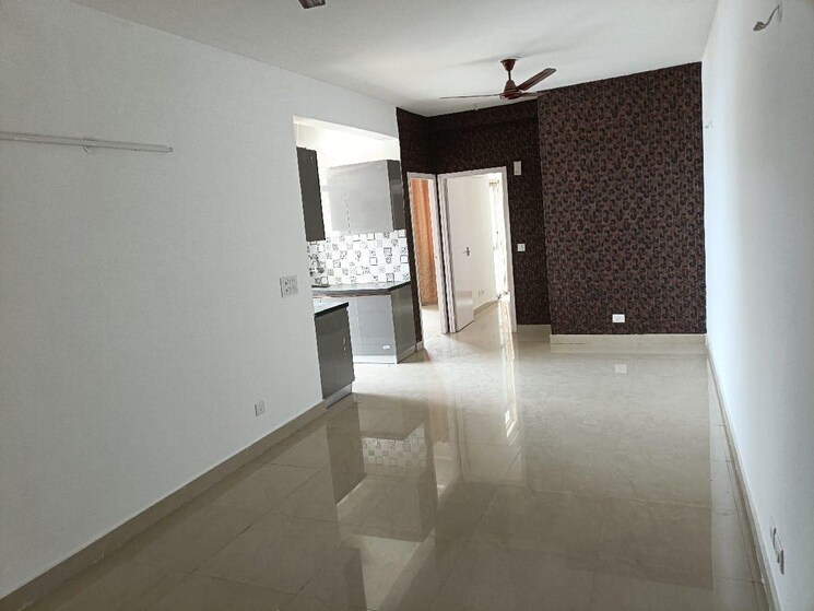 Living Room, suncity-avenue-76 2 Bedroom 682 Sq.Ft. Apartment In Sector 76 Gurgaon 9139996