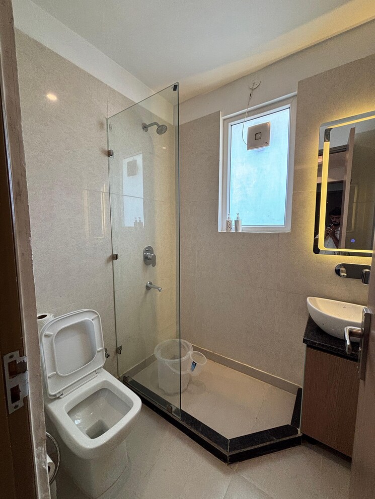 Bathroom, sector 55 1 Bedroom 704 Sq.Ft. Builder Floor In Sector 55 Gurgaon 9140022