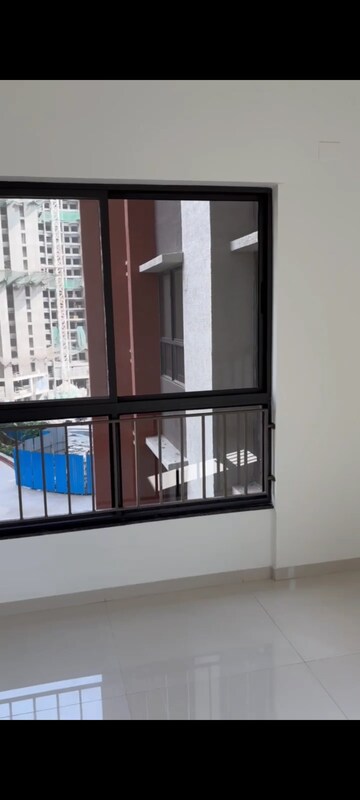 Room in 2 BHK Apartment at Shapoorji Pallonji Sensorium, Hinjewadi – for Sale