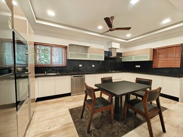 Team Area in 4 BHK Villa at Kanathur – for Sale