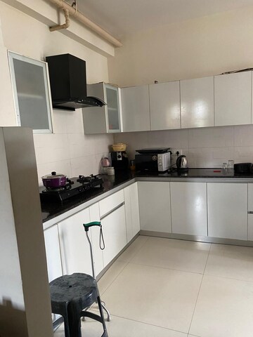 Kitchen in 3.5 BHK Apartment at Ambika Florence Park, North Mullanpur – for Rent