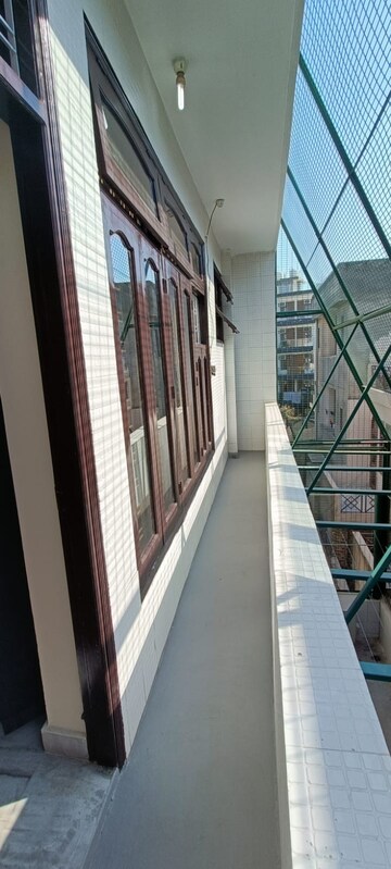 Balcony in 2 BHK Builder Floor at Sector 22b – for Rent