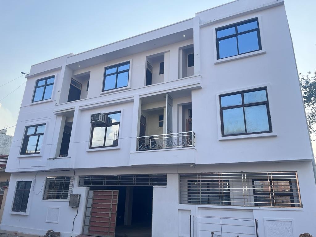 2 BHK + Study Room Apartment For Rent in Eldeco II