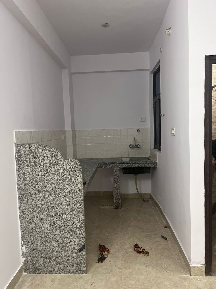 Kitchen, eldeco ii 2 Bedroom 1000 Sq.Ft. Apartment In Eldeco ii Lucknow 9140206