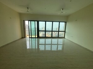 2 BHK Apartment For Sale in Veena Sky Heights, Borivali West
