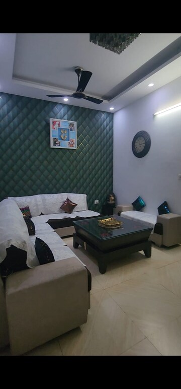 Team Area in 2 BHK Builder Floor at Sector 23 – for Rent