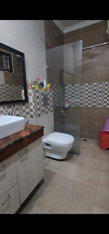 Bathroom in 2 BHK Builder Floor at Sector 23 – for Rent