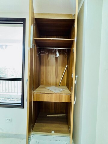 Furnished Amenities in 1 BHK Builder Floor at Sector 57 – for Rent