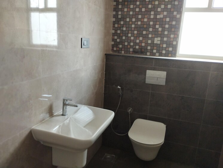 Attached Bathroom, smr-vinay-iconia-hyderabad 3.5 Bedroom 2375 Sq.Ft. Apartment In Kondapur Hyderabad 9140294