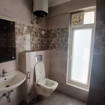 Attached Bathroom in 3 BHK Apartment at Pareena Micasa, Nurpur Jharsa – for Rent