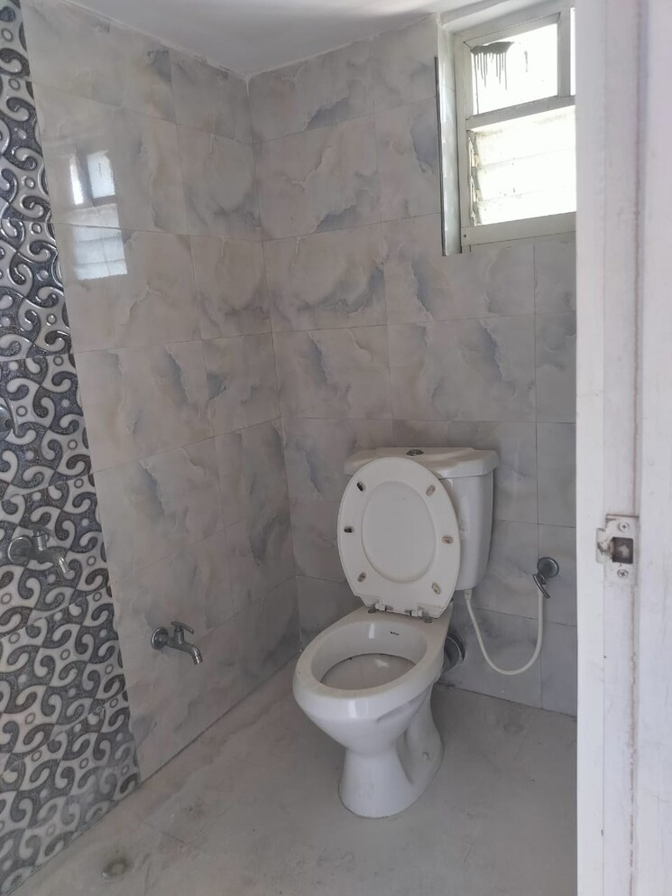 Bathroom, narendrapur 3 Bedroom 1515 Sq.Ft. Apartment In Narendrapur Kolkata 9140359