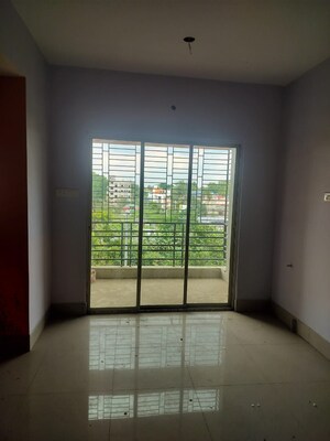 Room in 3 BHK Apartment at Narendrapur – for Sale