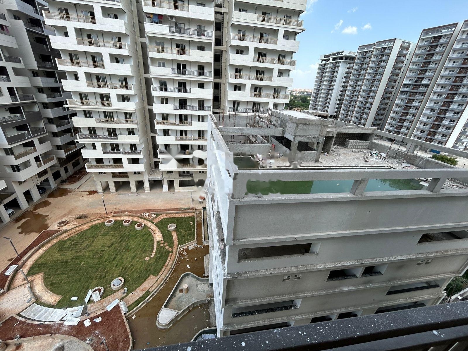 3 BHK 2425 Sq.Ft. Apartment in Signature Altius