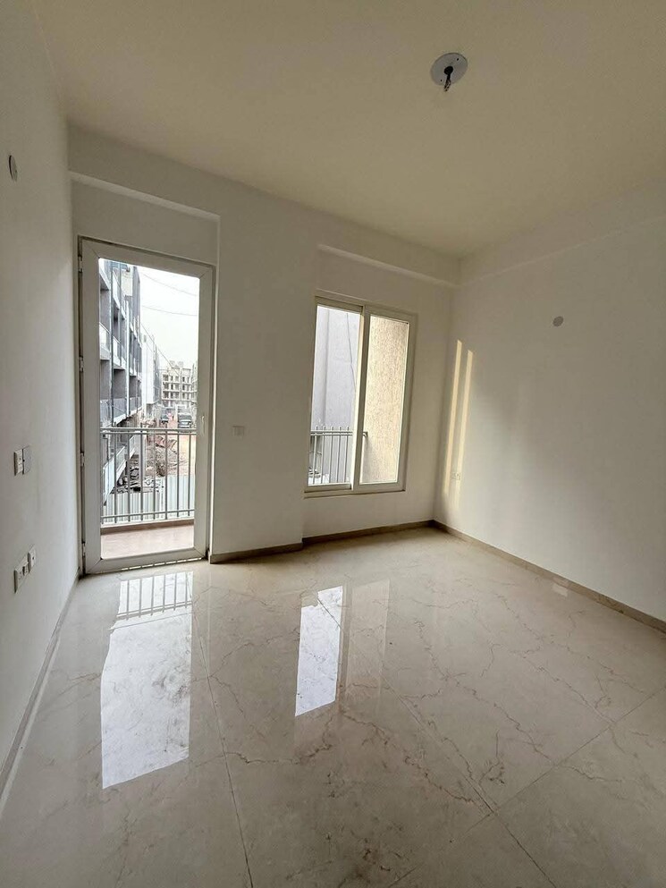 Room, smart-world-orchard 3 Bedroom 1680 Sq.Ft. Apartment In Sector 61 Gurgaon 9140395