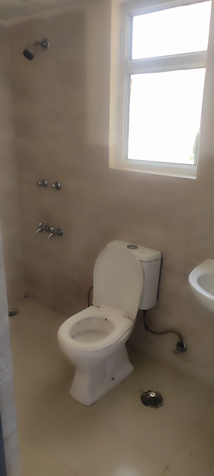 Master Bedroom, wave-springwood-enclave 3.5 Bedroom 1833 Sq.Ft. Builder Floor In Mahurali Ghaziabad 9140410