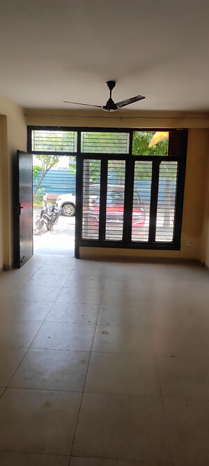 Room in 3.5 BHK Builder Floor at Wave Springwood Enclave, Mahurali – for Sale