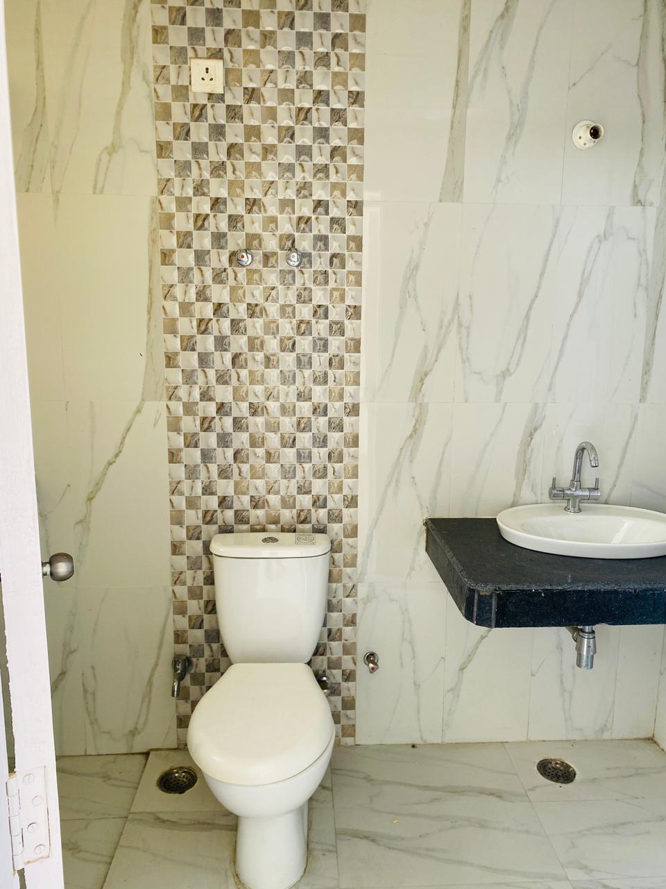 2 BHK Apartment For Rent in Radhey Krishna Casa Green Exotica