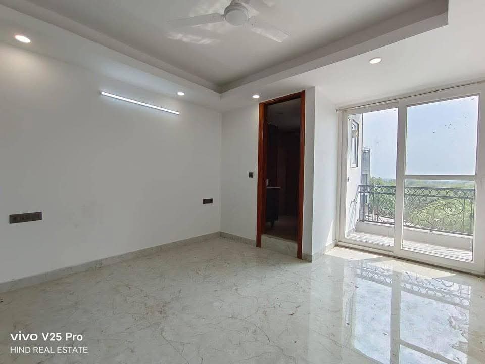 2 BHK Apartment For Rent in Freedom Fighter Enclave 
