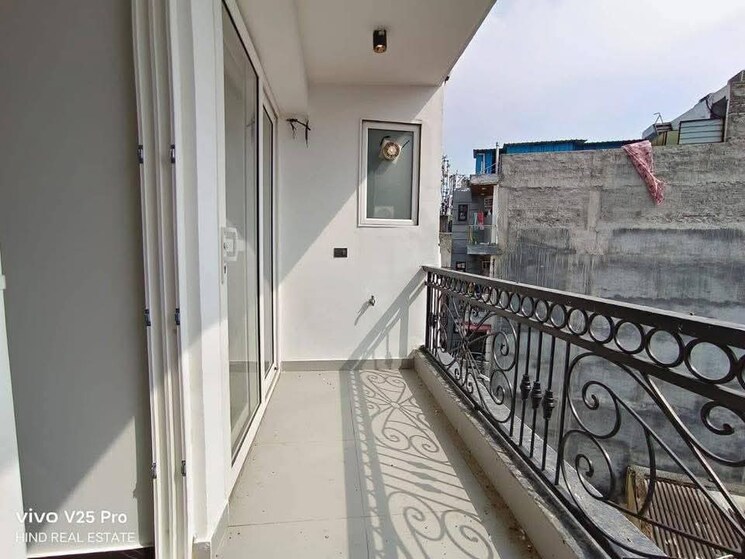 Balcony, saket 2 Bedroom 1000 Sq.Ft. Apartment In Saket Delhi 9140443