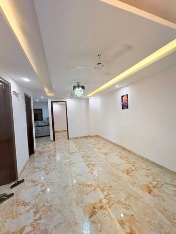 Room in 1 BHK Apartment at Saket – for Rent