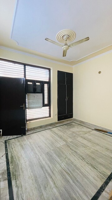 3 BHK Builder Floor For Rent in Green Fields Colony