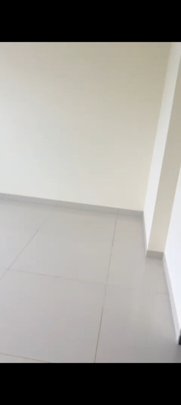 Room in 1 BHK Apartment at Godrej Nest Kandivali, Kandivali East – for Rent