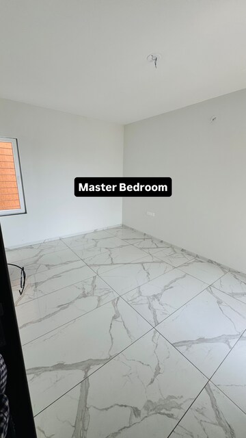 Room in 3 BHK Apartment at Rahul Downtown, Punawale – for Sale
