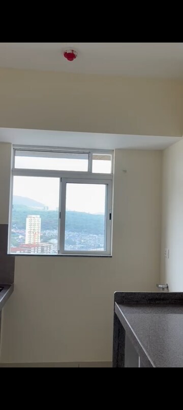 Room in 1 BHK Apartment at Godrej Nest Kandivali, Kandivali East – for Rent