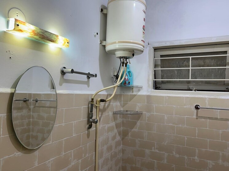 Bathroom, benson town 3 Bedroom 1500 Sq.Ft. Independent House In Benson Town Bangalore 9140555