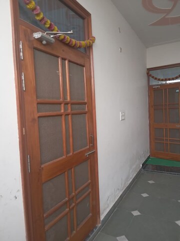 Staircase in 3 BHK Villa at Gomti Nagar – for Rent