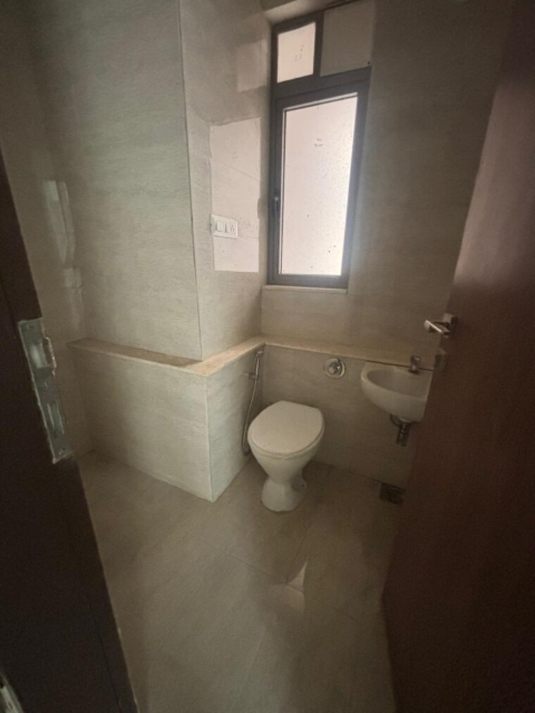 Bathroom, next-space-aureate 4 Bedroom 1978 Sq.Ft. Builder Floor In Borivali West Mumbai 9140614