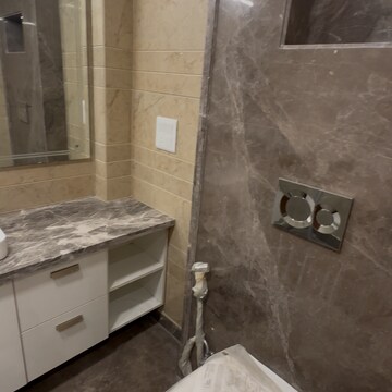 Bathroom in 3 BHK Builder Floor at New Rajinder Nagar – for Rent