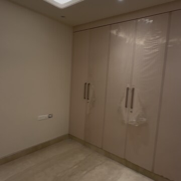 Room in 3 BHK Builder Floor at New Rajinder Nagar – for Rent