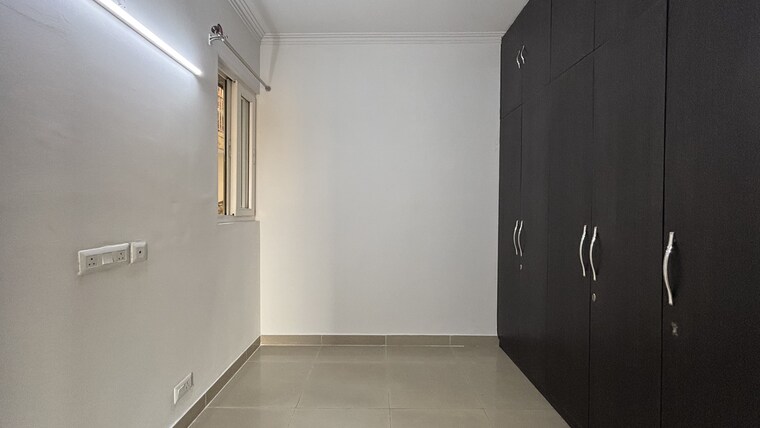 Room, gaur-city-2-12th-avenue 2 Bedroom 635 Sq.Ft. Apartment In Sector 16c Greater Noida Greater Noida 9140627