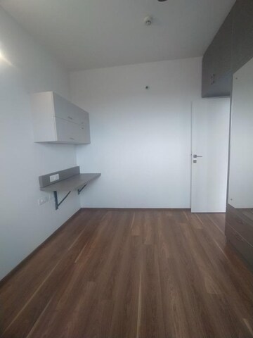 Room in 3 BHK Apartment at DSR Highland Greenz, Doddakannelli – for Rent
