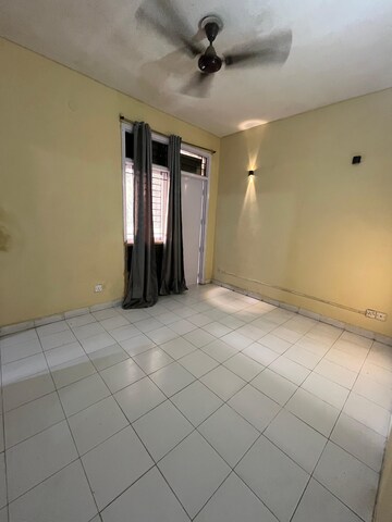Room in 2 BHK Apartment at Gail CGHS, Sector 56 – for Rent