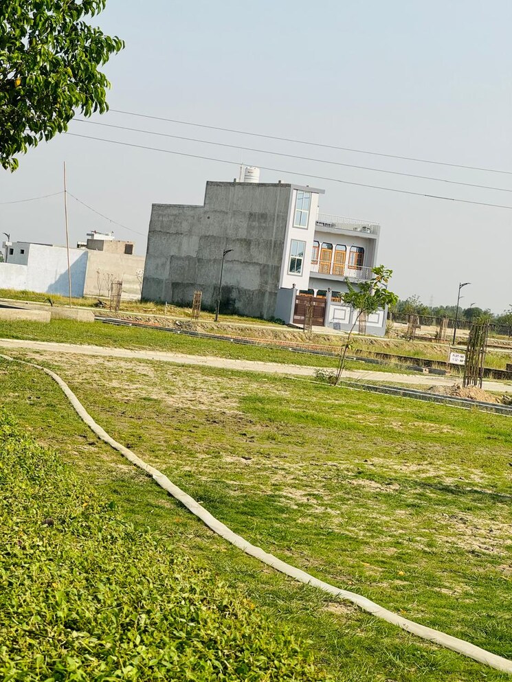 Garden, upavp-vrindavan-yojana Commercial Land 3487 Sq.Mt. In Vrindavan Yojna Lucknow 9140655