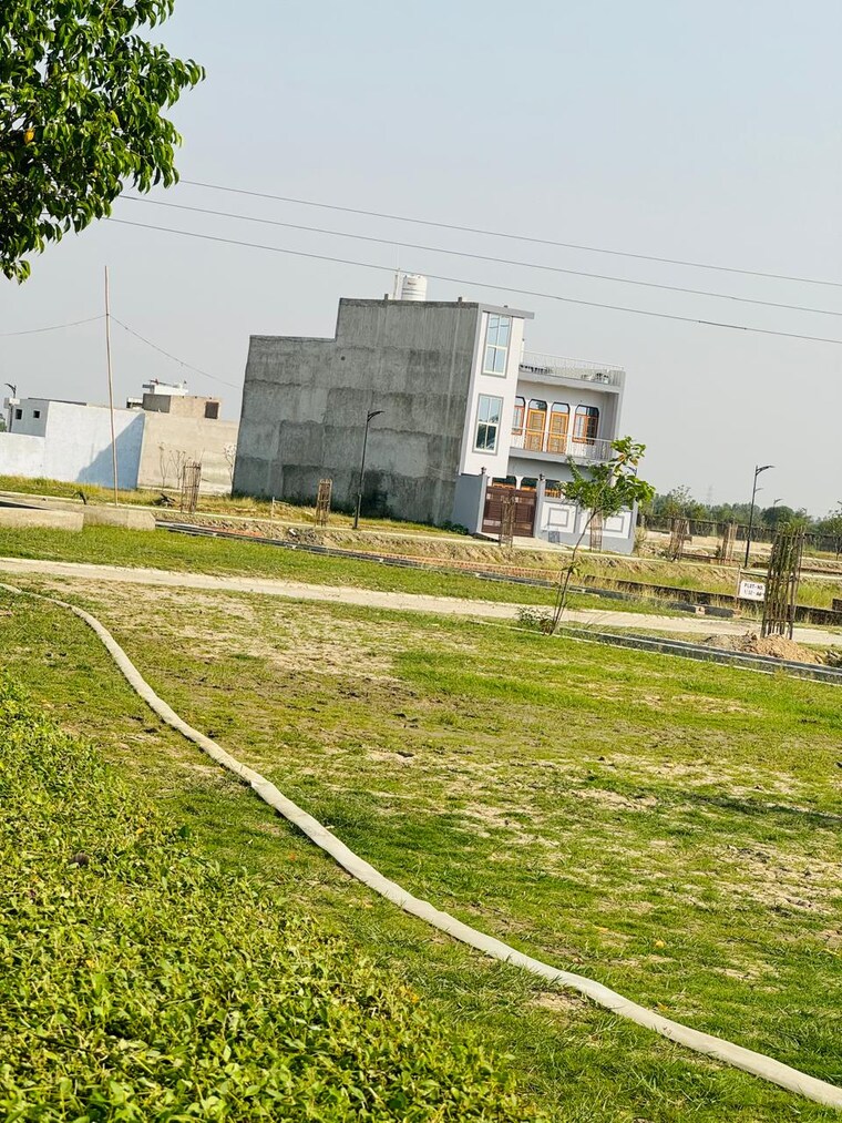 Garden, upavp-vrindavan-yojana Commercial Land 3487 Sq.Mt. In Vrindavan Yojna Lucknow 9140655