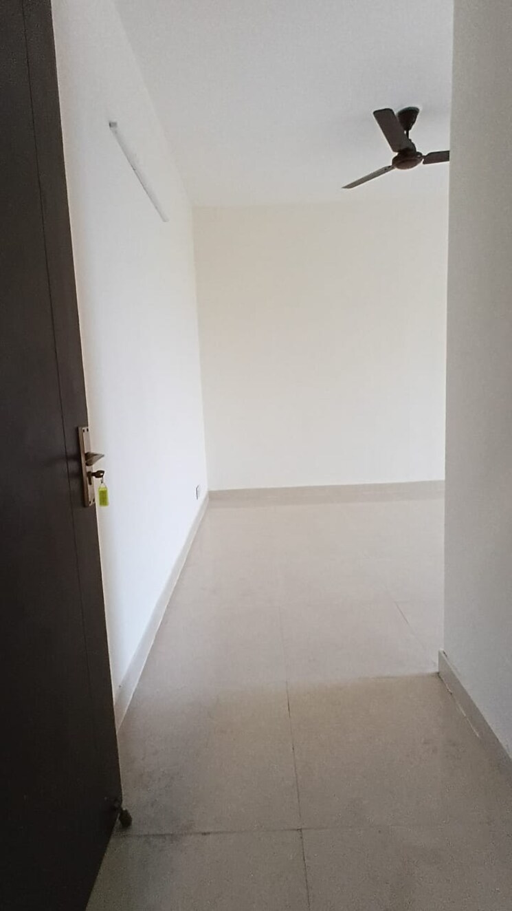 Room, sushant-lok-3 3 Bedroom 263 Sq.Yd. Builder Floor In Sector 57 Gurgaon 9140723