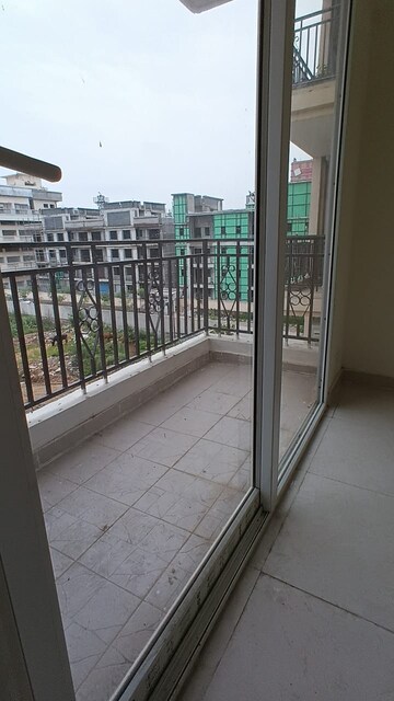Balcony in 3 BHK Builder Floor at Sushant Lok 3, Sector 57 – for Sale
