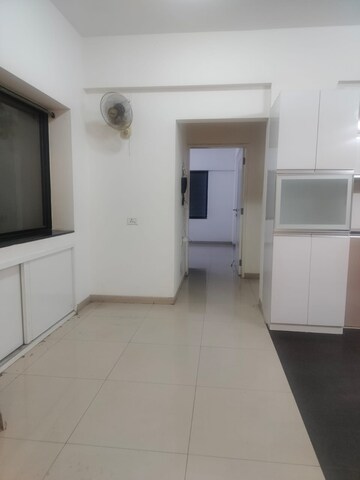 Room in 2 BHK Apartment at Arun Sane Orchid Towers, Baner – for Rent