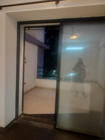 Room in 2 BHK Apartment at Arun Sane Orchid Towers, Baner – for Rent