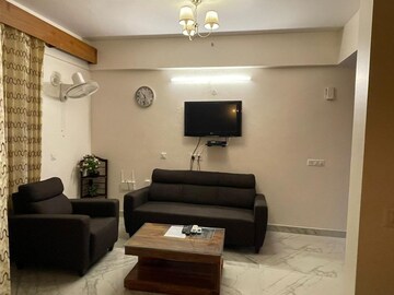 Living Room in 1 RK Independent House at Vibhuti Khand – for Rent