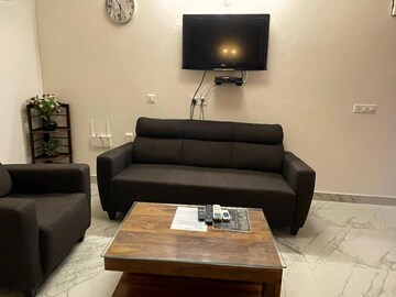 Furnished Amenities in 1 RK Independent House at Vibhuti Khand – for Rent